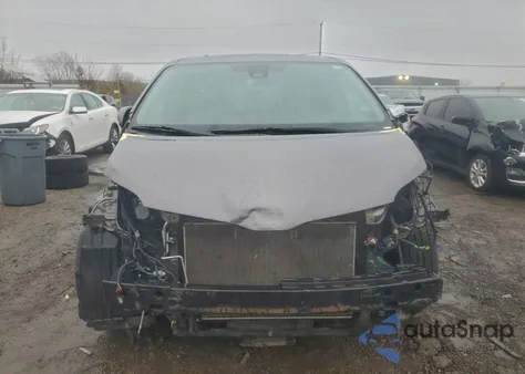 2018 Toyota Sienna Xle из США, поврежденный, VIN 5TDYZ3DC9JS929083